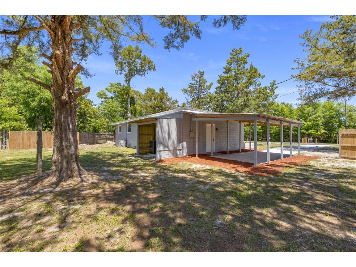 1025 NE 4th Street Chiefland FL 32626 OM699579 image4