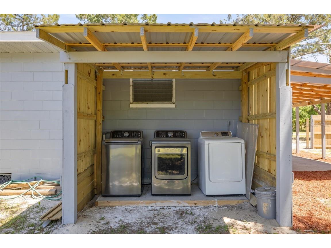 1025 NE 4th Street Chiefland FL 32626 OM699579 image5