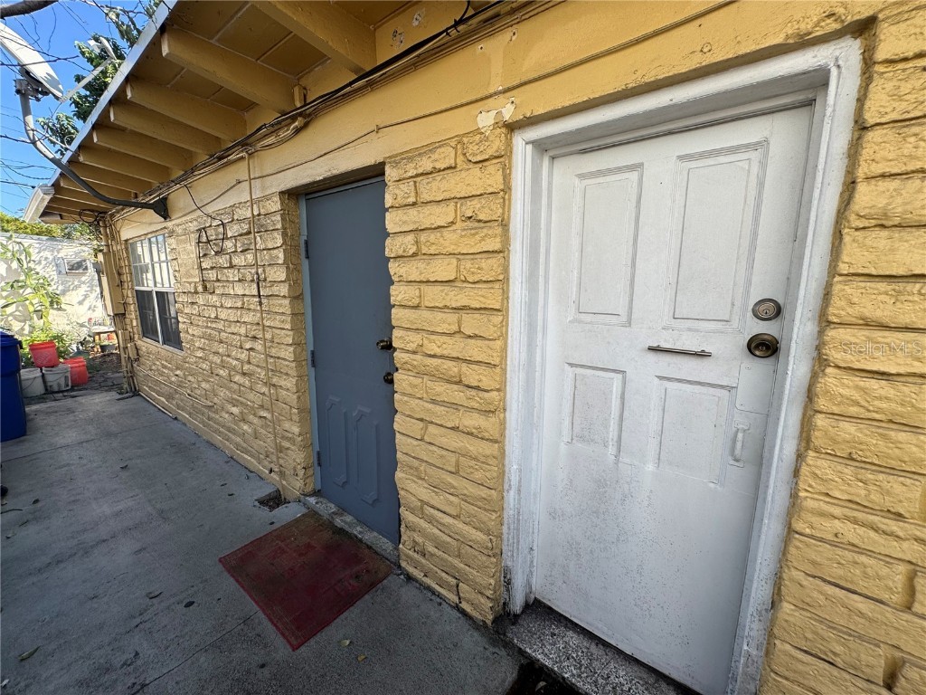 1025 NW 31st Avenue Miami FL 33125 TB8449729 image15