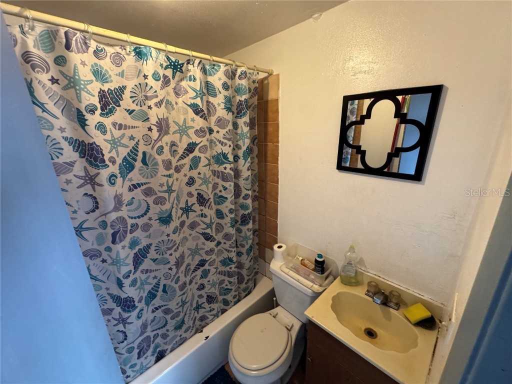 1025 NW 31st Avenue Miami FL 33125 TB8449729 image21