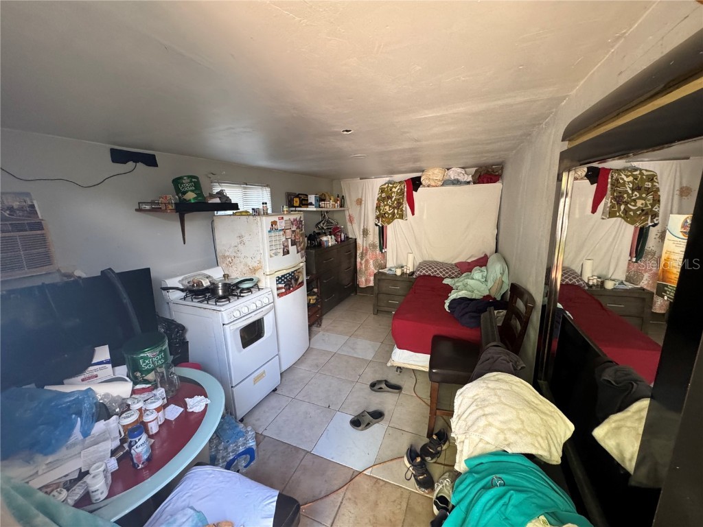 1025 NW 31st Avenue Miami FL 33125 TB8449729 image35