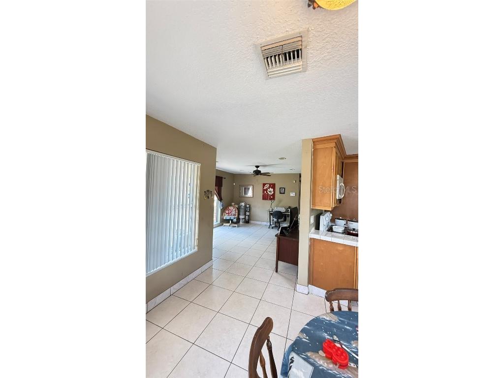 1025 Persian Street Deltona FL 32725 V4943465 image8