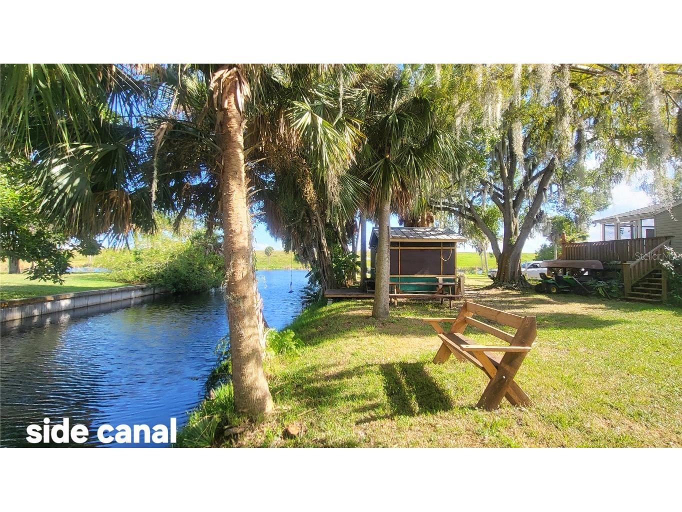1025 Roberts Lane Moore Haven FL 33471 - LAKE OKEECHOBEE OK225716 image11