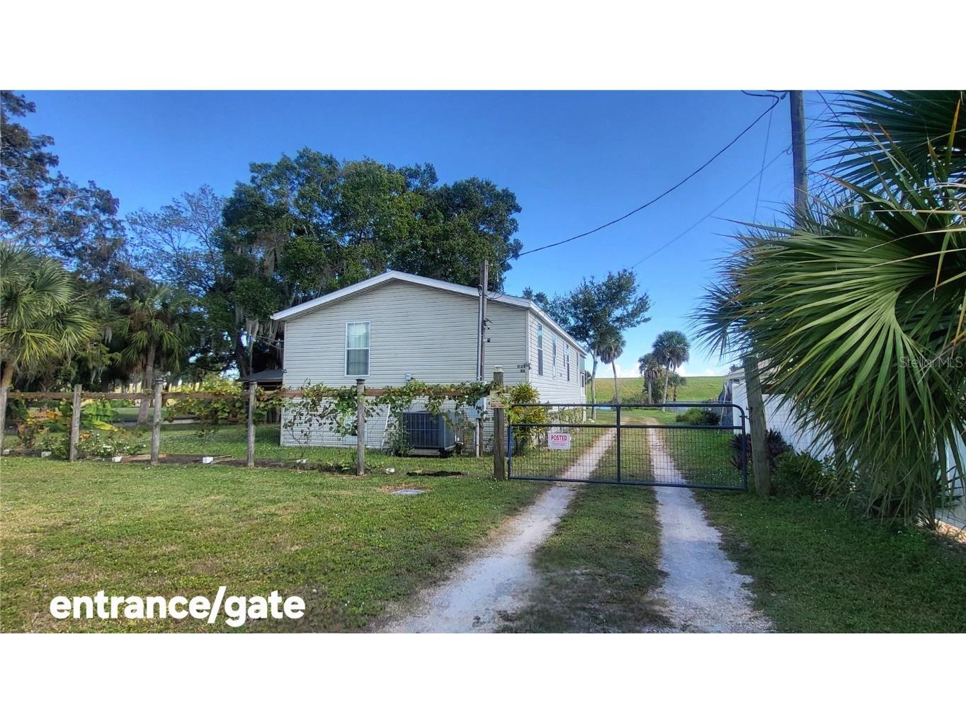 1025 Roberts Lane Moore Haven FL 33471 - LAKE OKEECHOBEE OK225716 image24
