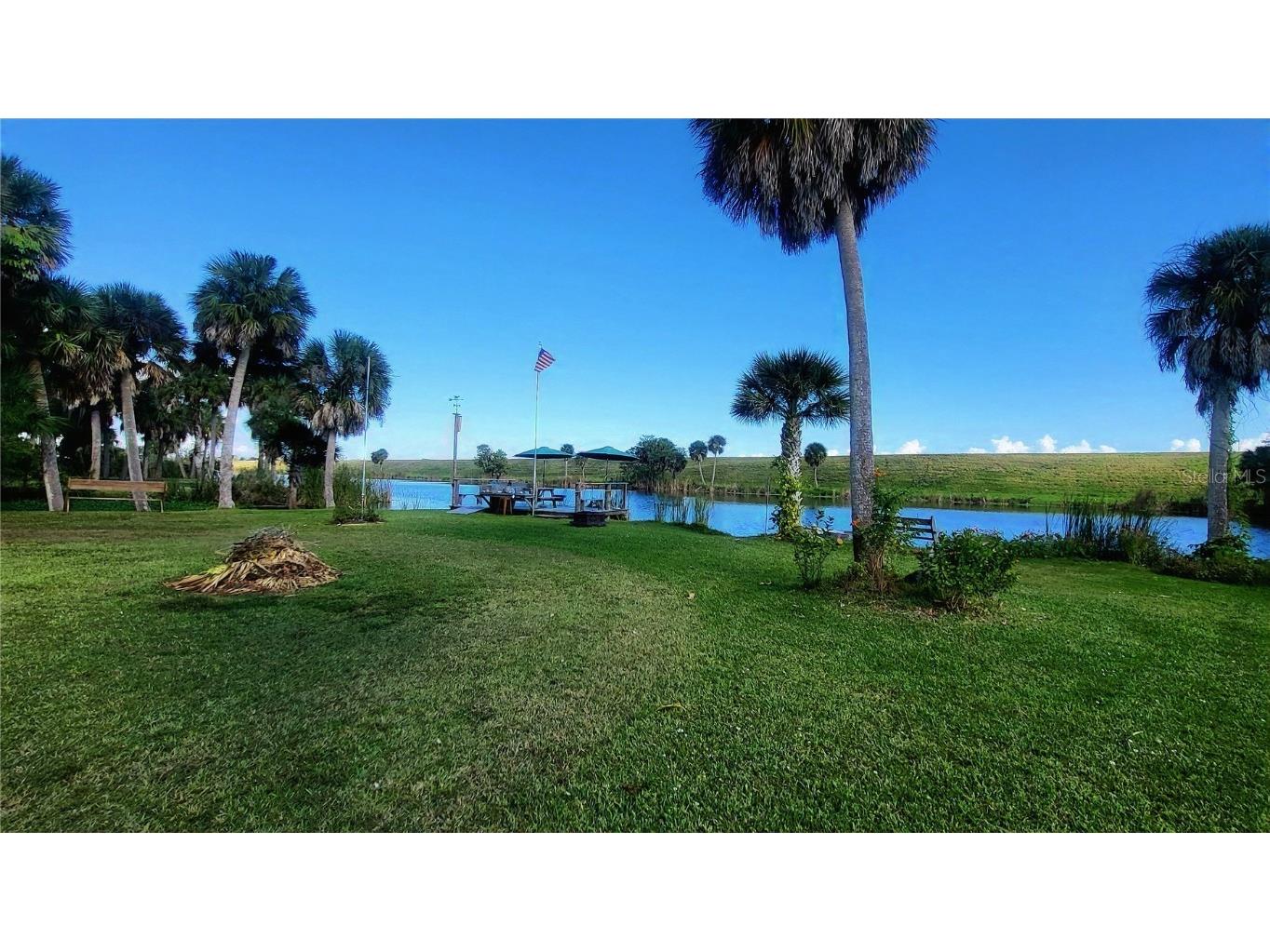 1025 Roberts Lane Moore Haven FL 33471 - LAKE OKEECHOBEE OK225716 image26