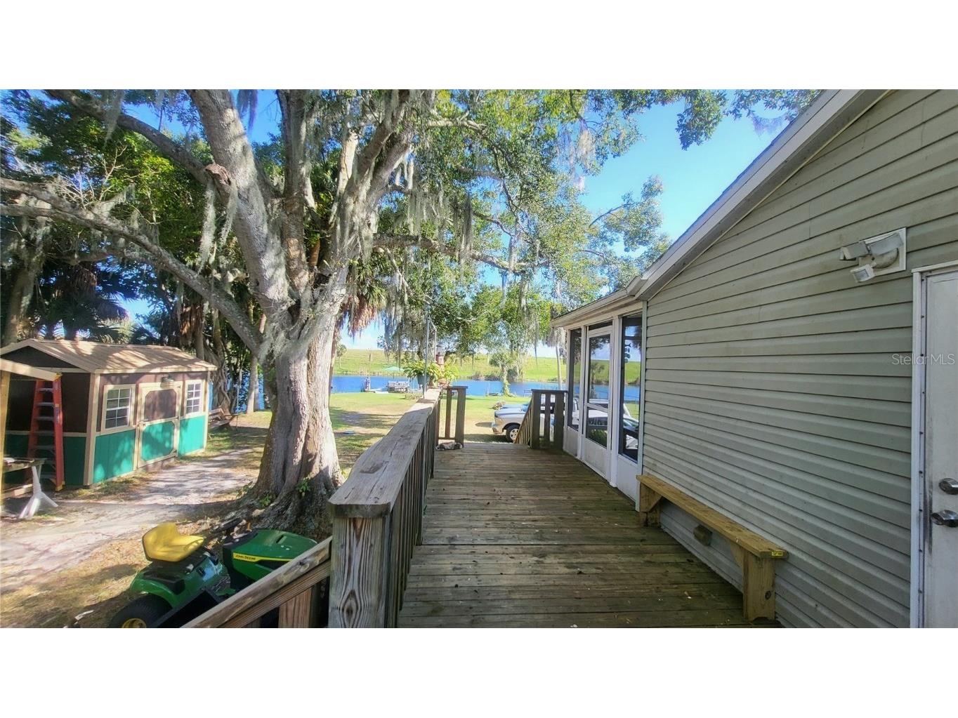 1025 Roberts Lane Moore Haven FL 33471 - LAKE OKEECHOBEE OK225716 image34