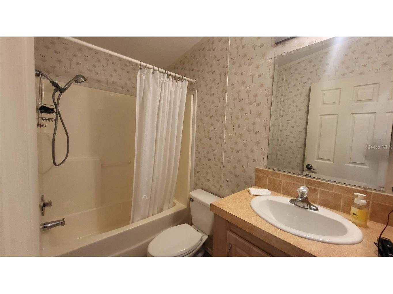 1025 Roberts Lane Moore Haven FL 33471 - LAKE OKEECHOBEE OK225716 image54