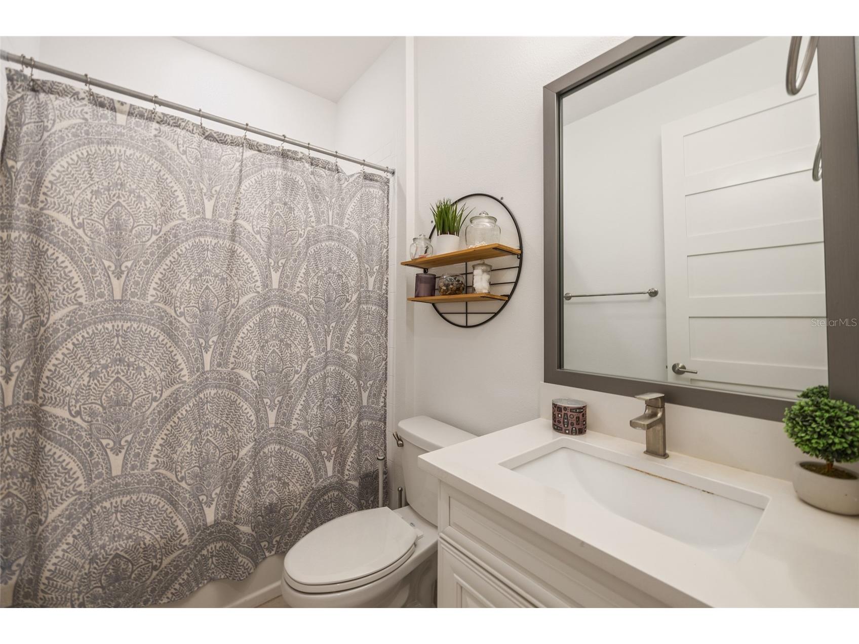 1025 Seagrape Drive Ruskin FL 33570 TB8446095 image31