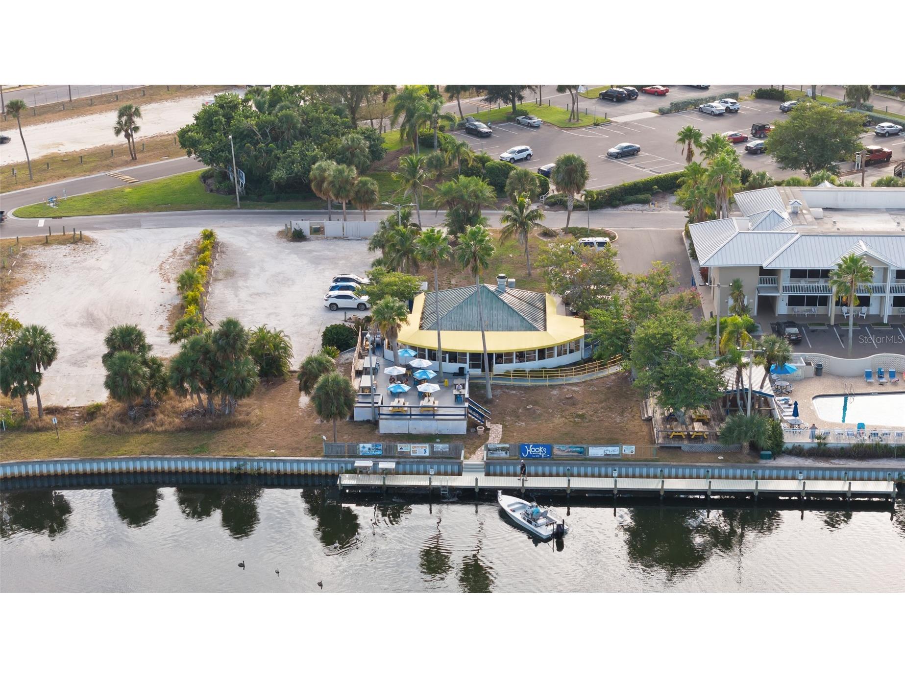 1025 Seagrape Drive Ruskin FL 33570 TB8446095 image59