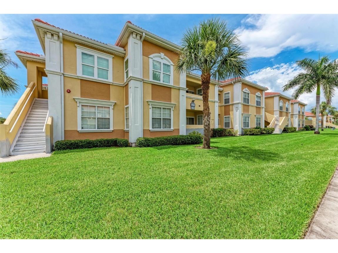 1025 Villagio Circle #108 Sarasota FL 34237 A4617177 image1