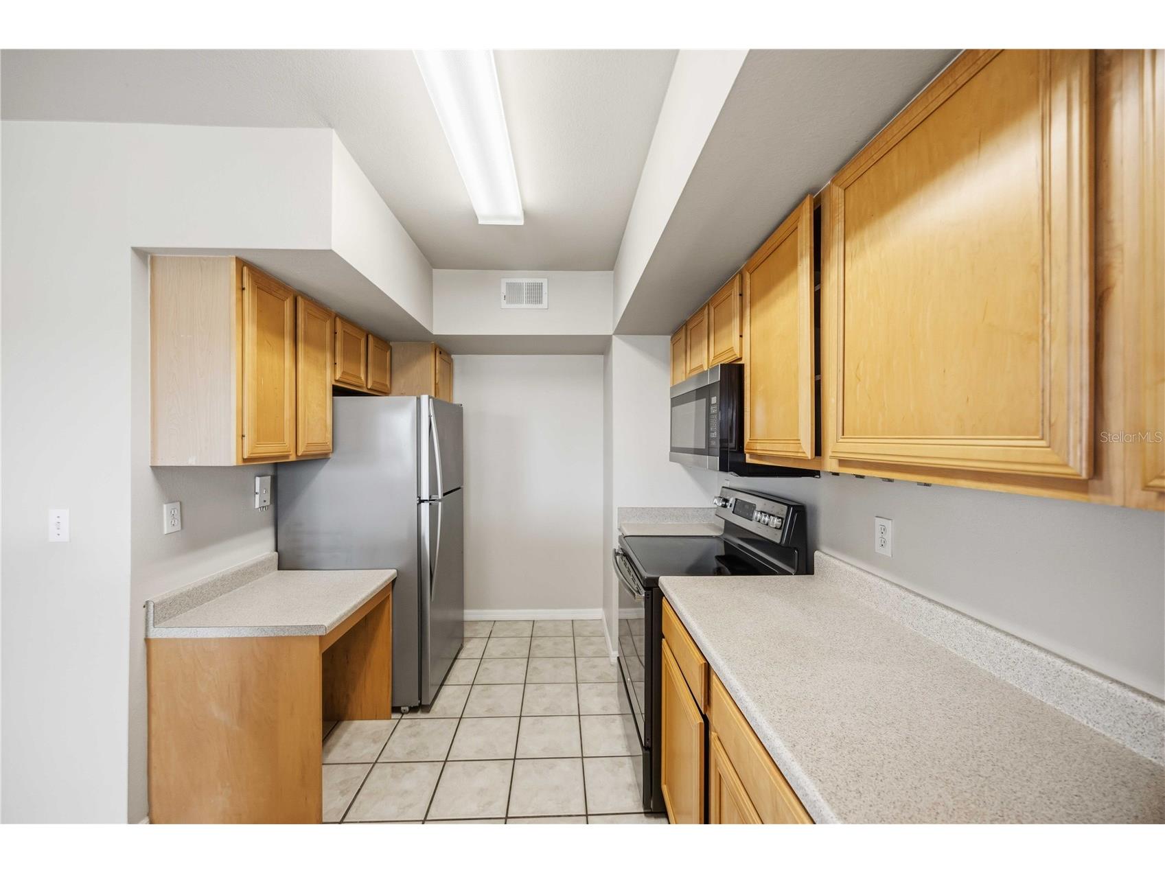 1025 Villagio Circle #208 Sarasota FL 34237 A4696723 image14