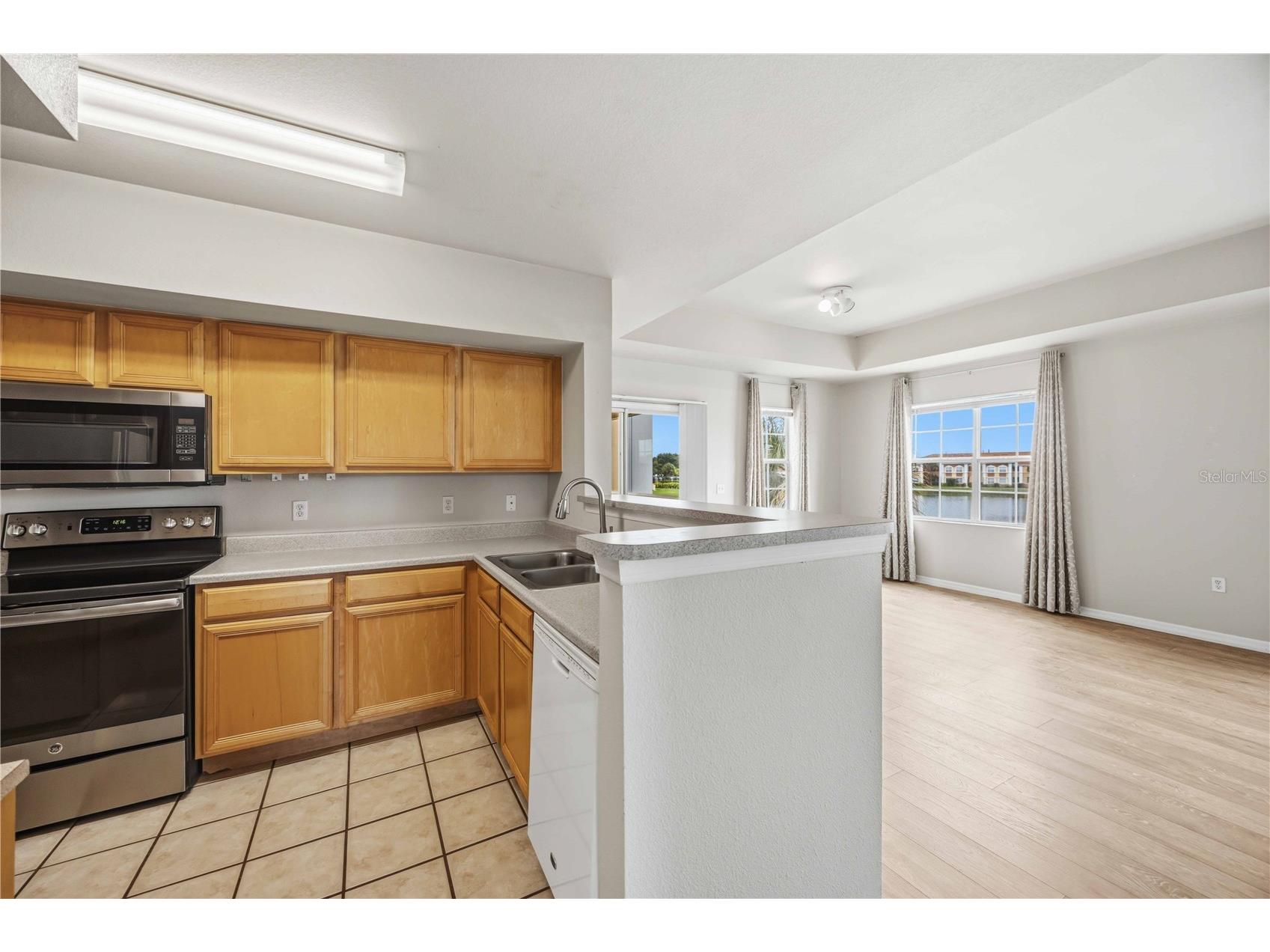 1025 Villagio Circle #208 Sarasota FL 34237 A4696723 image15