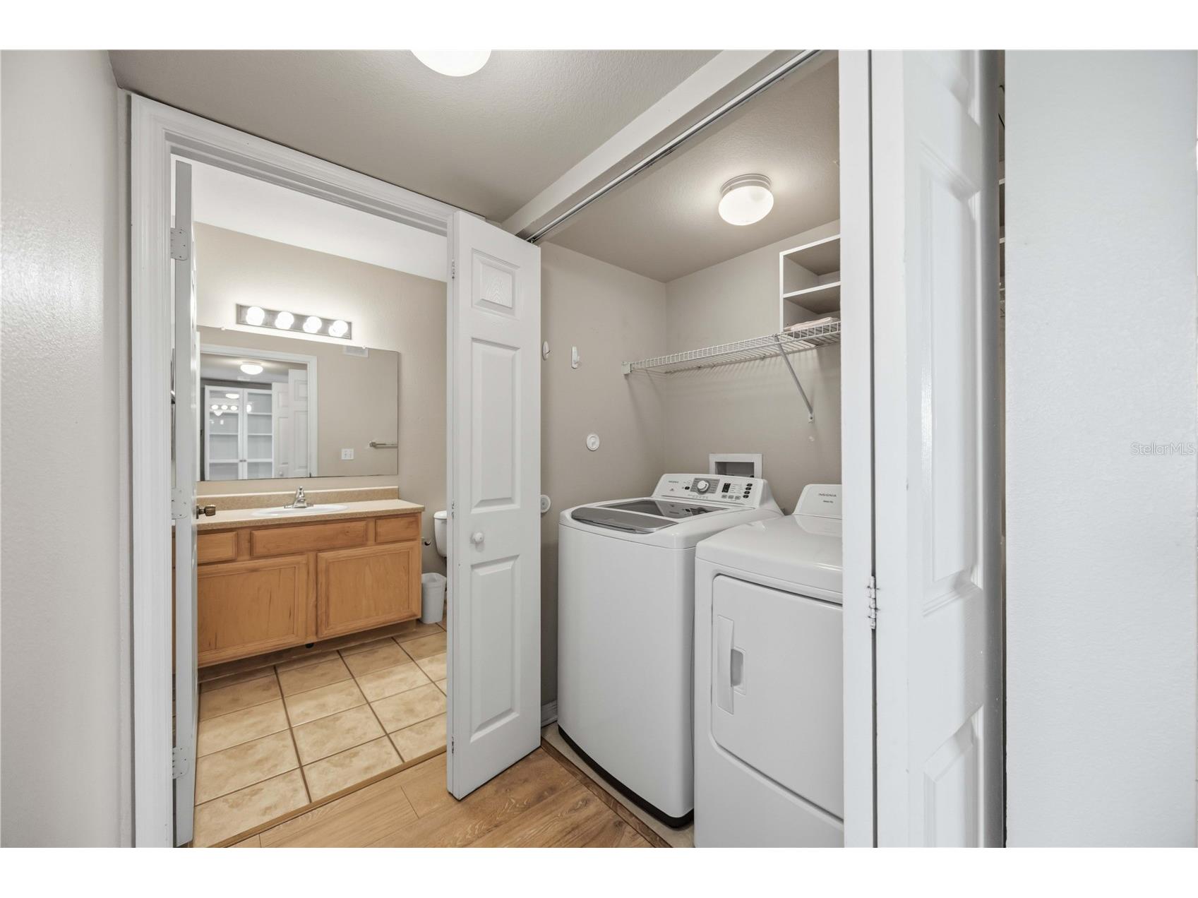 1025 Villagio Circle #208 Sarasota FL 34237 A4696723 image39