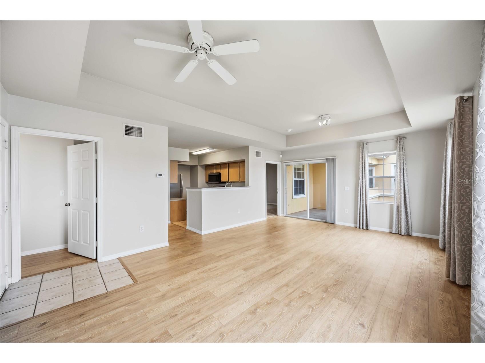 1025 Villagio Circle #208 Sarasota FL 34237 A4696723 image7