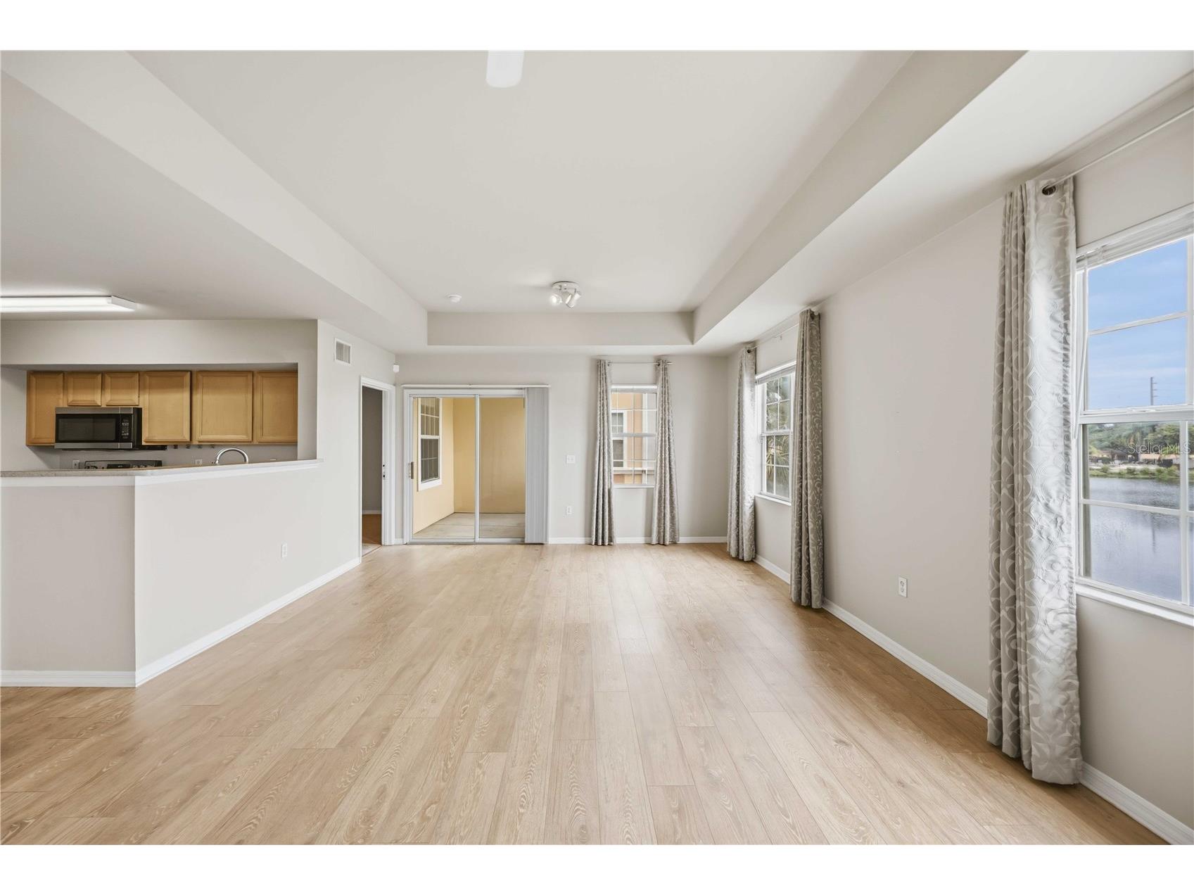 1025 Villagio Circle #208 Sarasota FL 34237 A4696723 image9