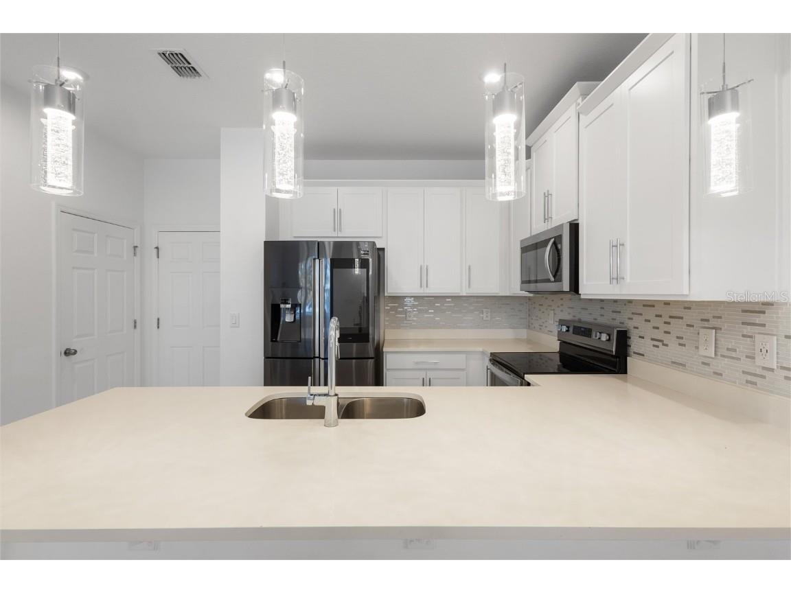 10251 Highline Crest Street Orlando FL 32832 O6365021 image17