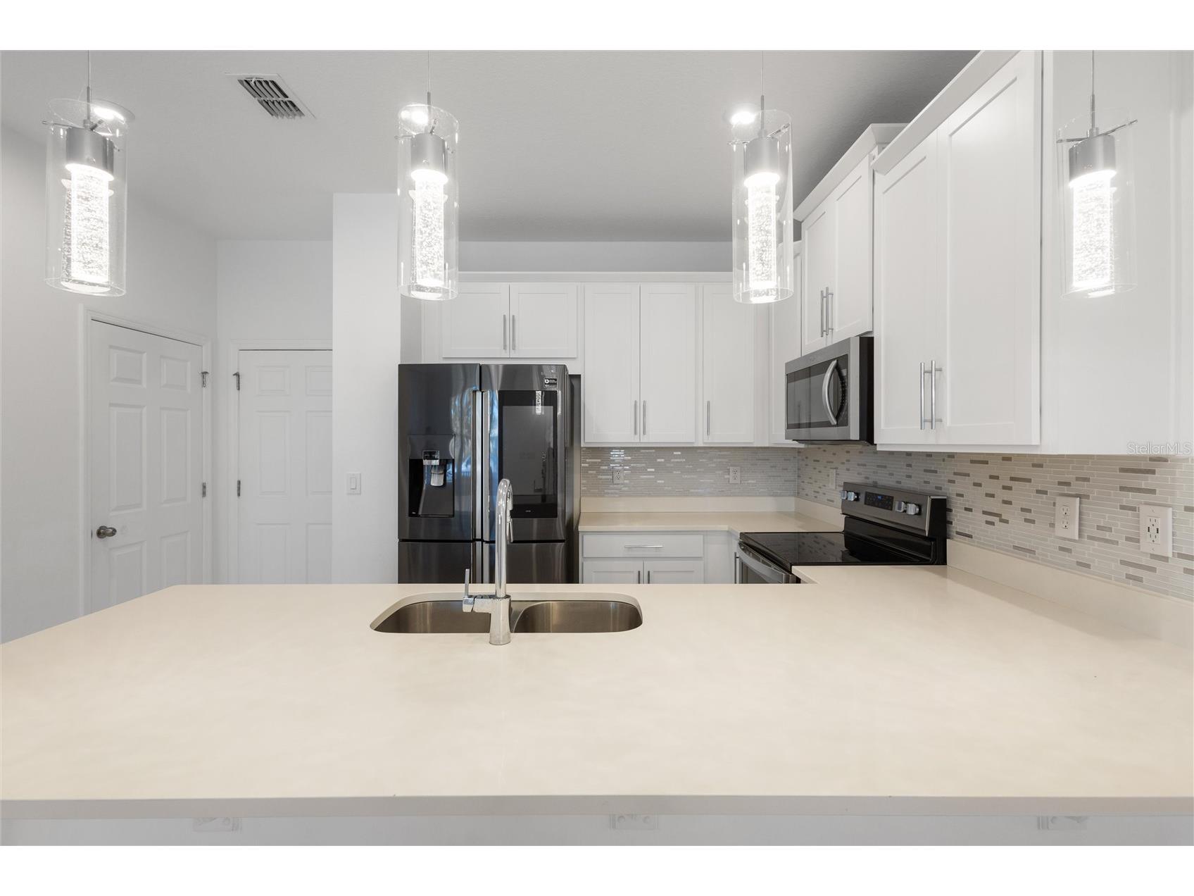 10251 Highline Crest Street Orlando FL 32832 O6414589 image16