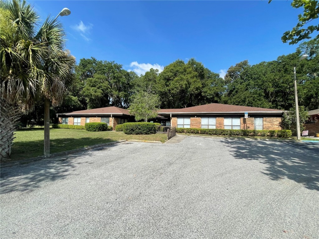 10252 SE Us Highway 441 #3&4 Belleview FL 34420 OM683864 image3