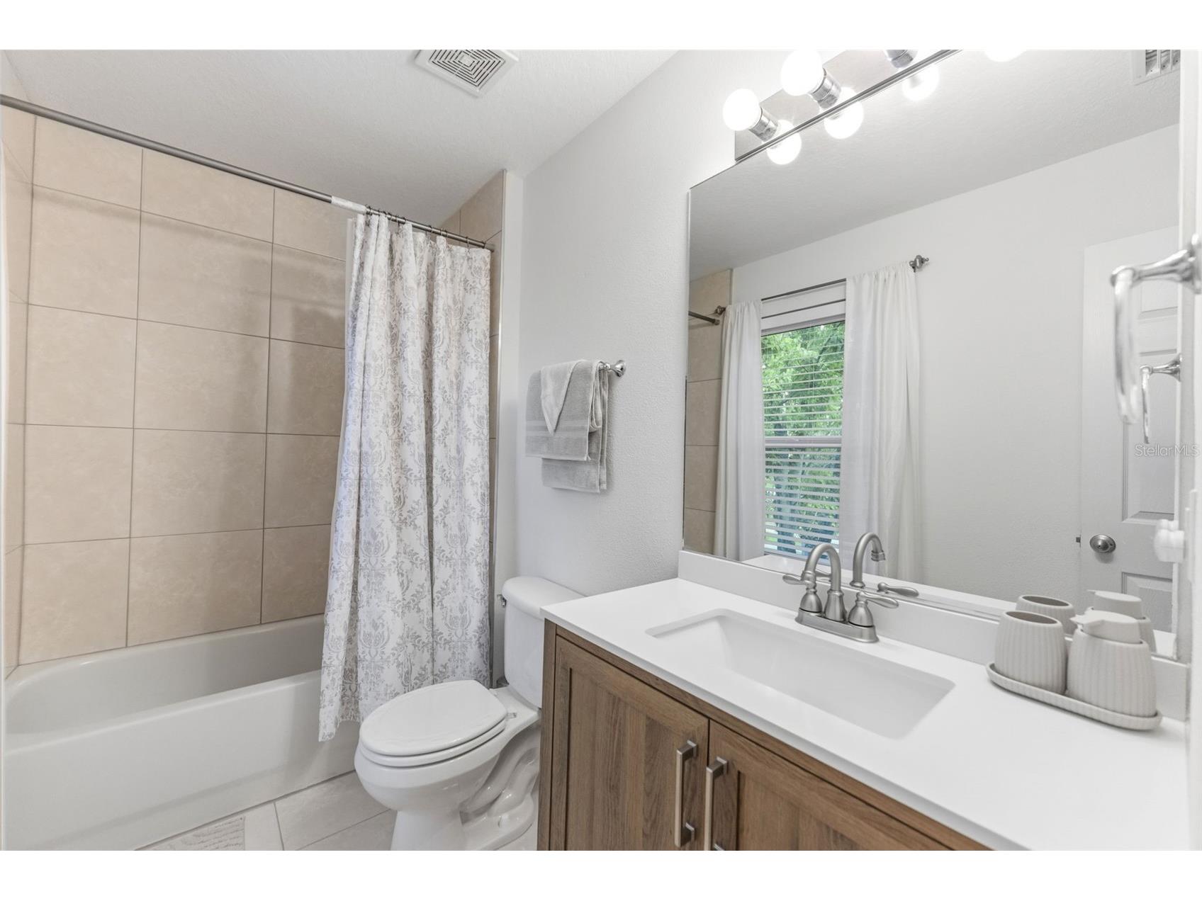 10257 Newminster Loop Ruskin FL 33573 TB8526432 image28
