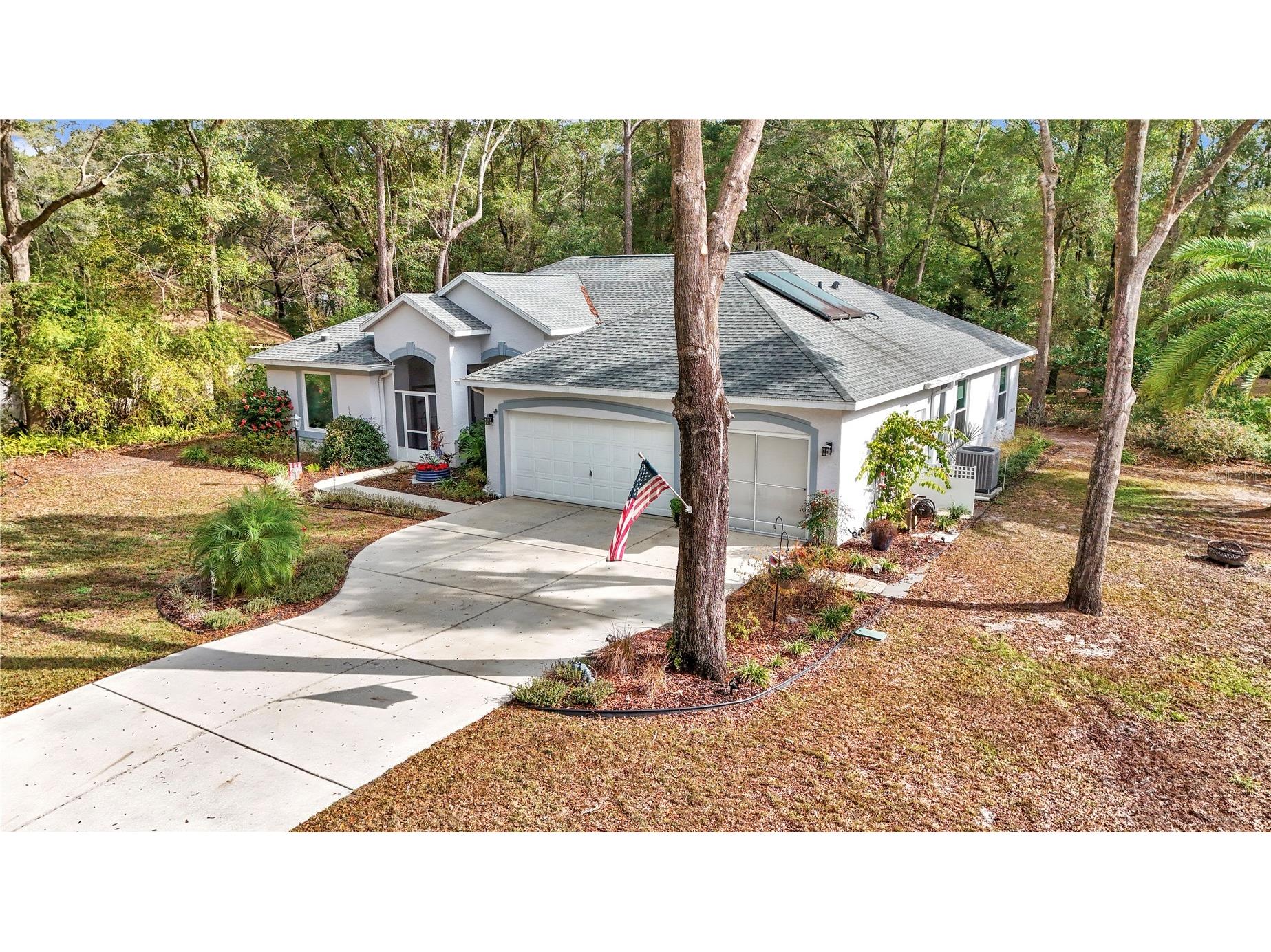 10257 Sw 193rd Ct Dunnellon FL 34432 - RAINBOW RIVER TB8462075 image1
