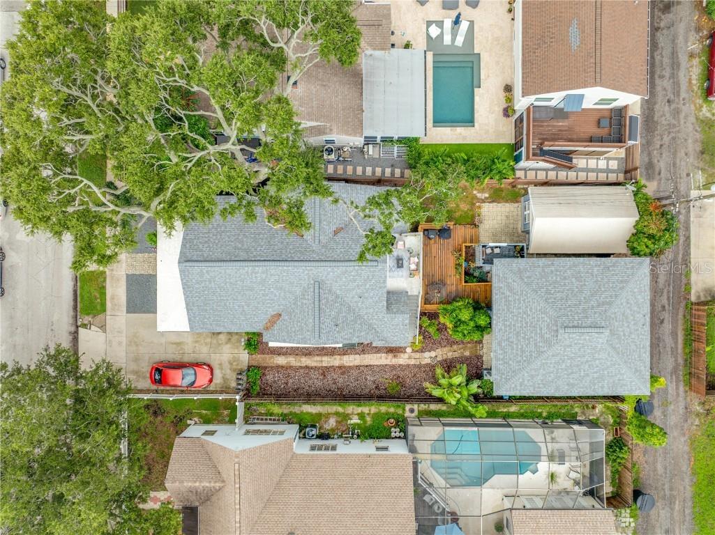 1026 12th Street N Saint Petersburg FL 33705 TB8447281 image2