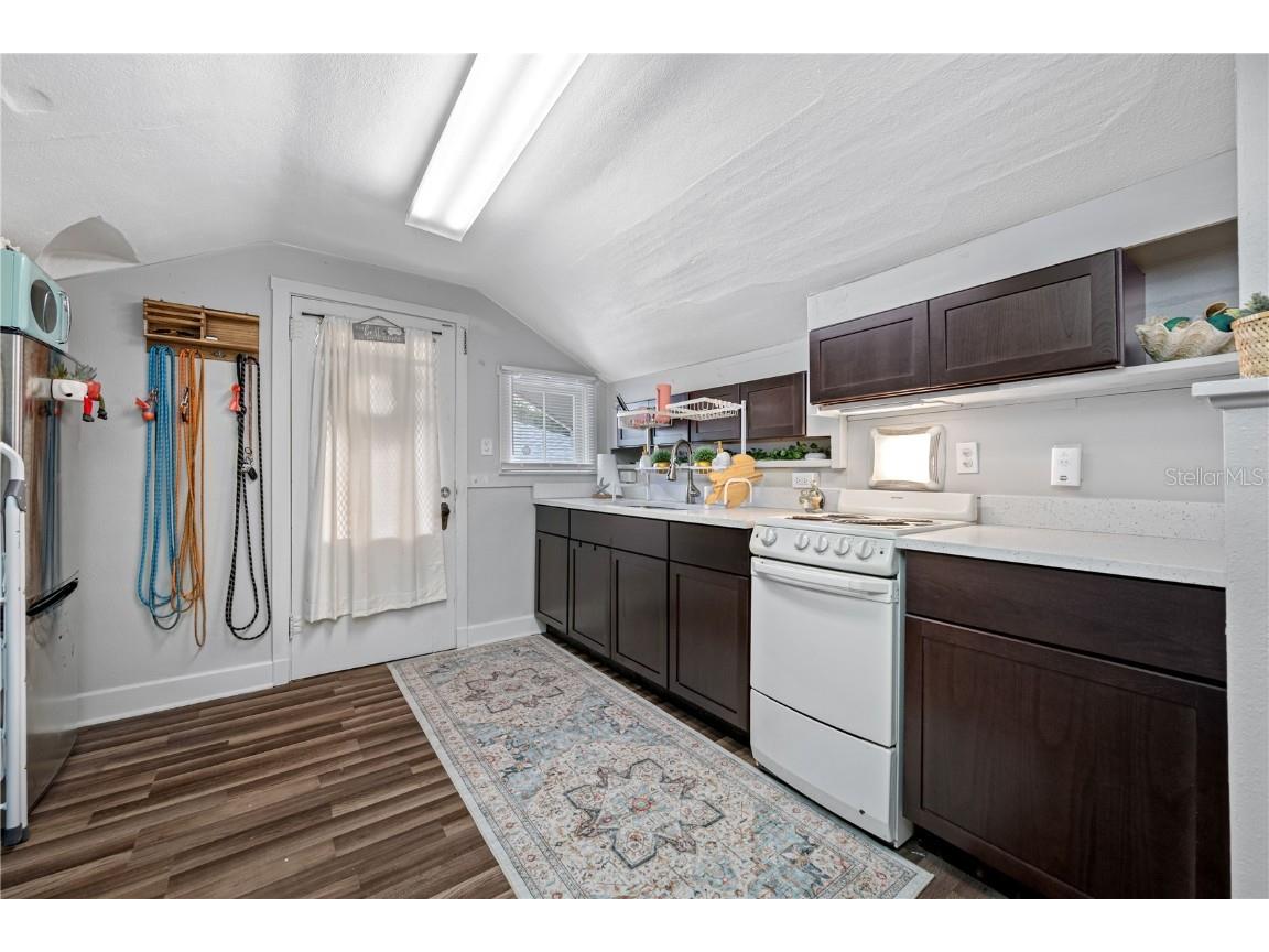 1026 12th Street N Saint Petersburg FL 33705 TB8447281 image5