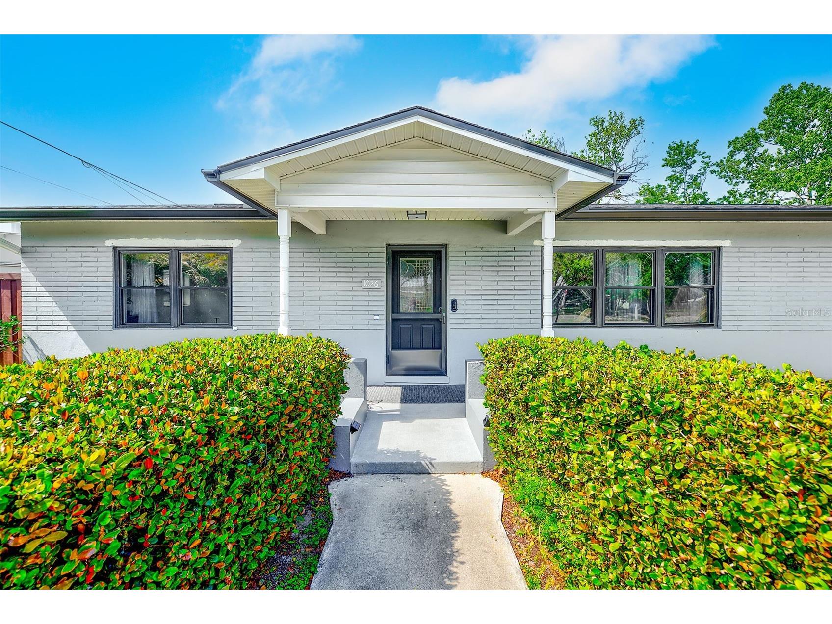 1026 Meadowlawn Drive N Saint Petersburg FL 33702 TB8492404 image1