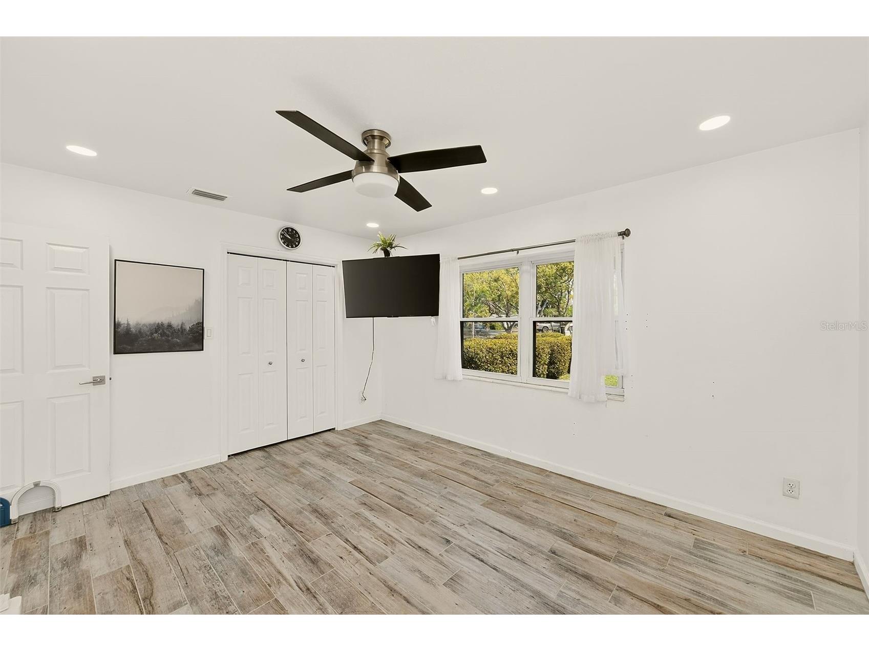 1026 Meadowlawn Drive N Saint Petersburg FL 33702 TB8492404 image16