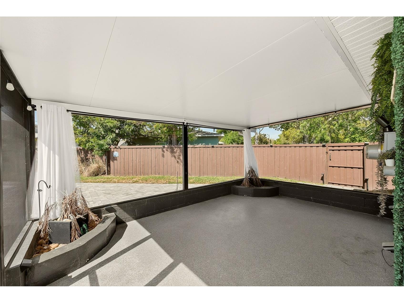 1026 Meadowlawn Drive N Saint Petersburg FL 33702 TB8492404 image21