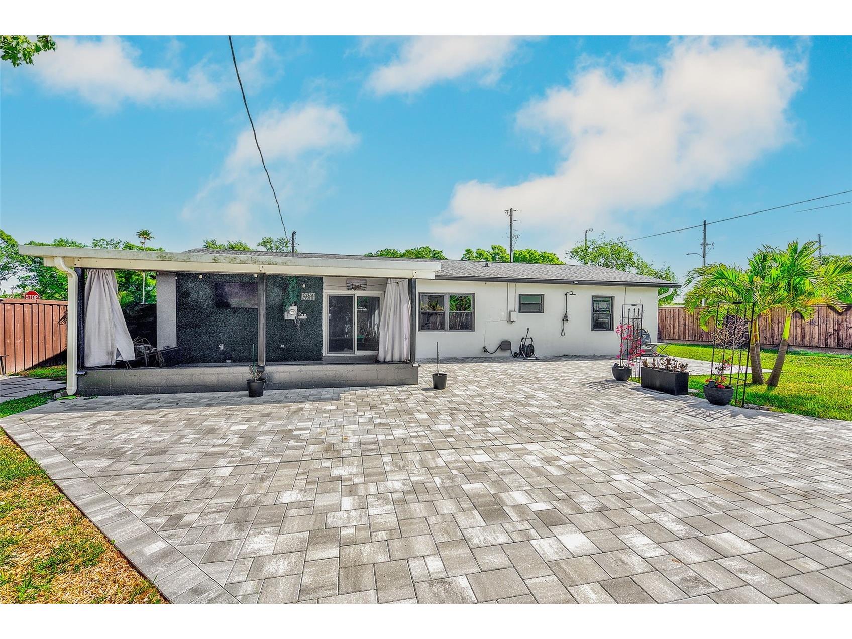 1026 Meadowlawn Drive N Saint Petersburg FL 33702 TB8492404 image25