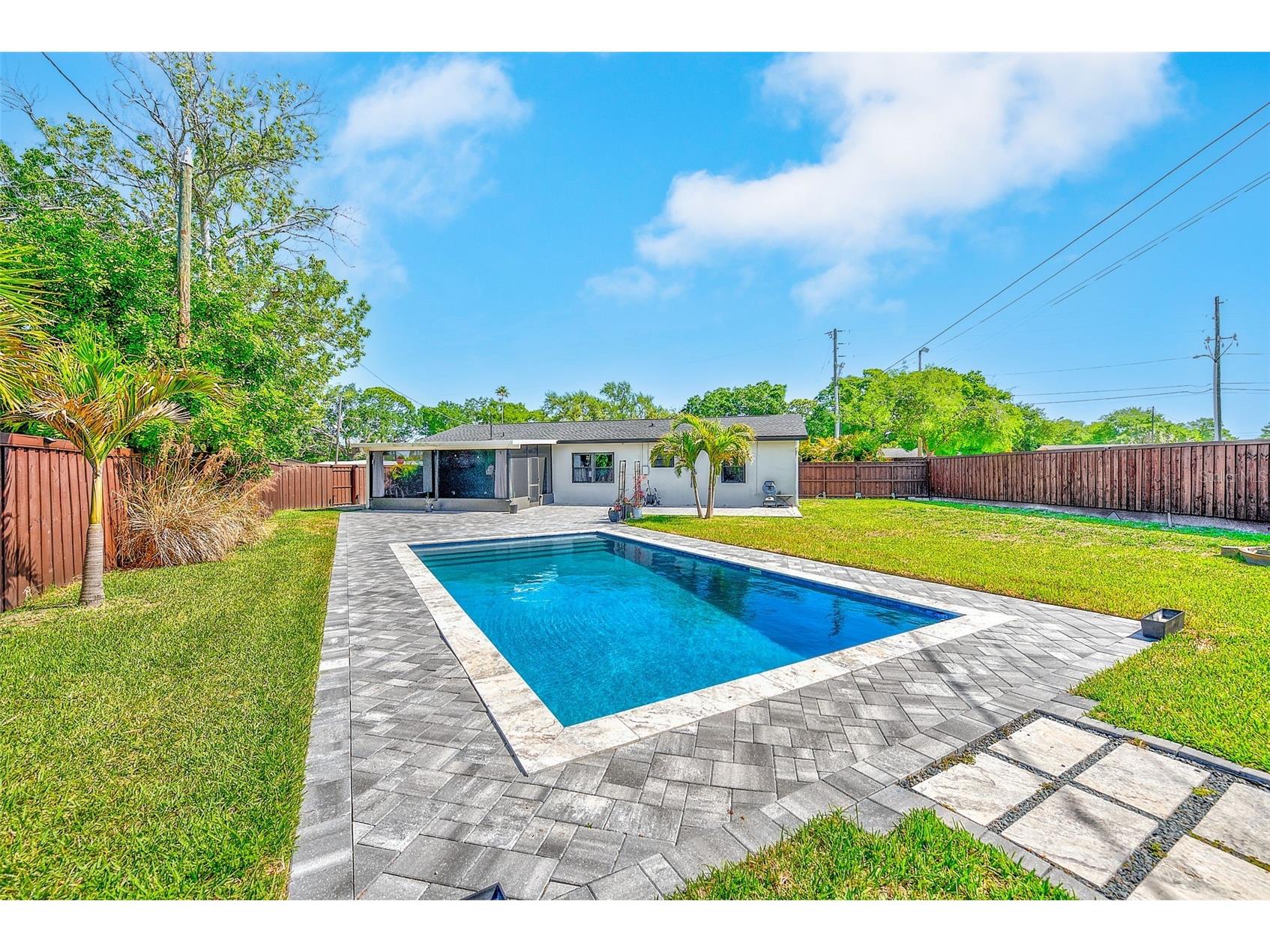 1026 Meadowlawn Drive N Saint Petersburg FL 33702 TB8492404 image31