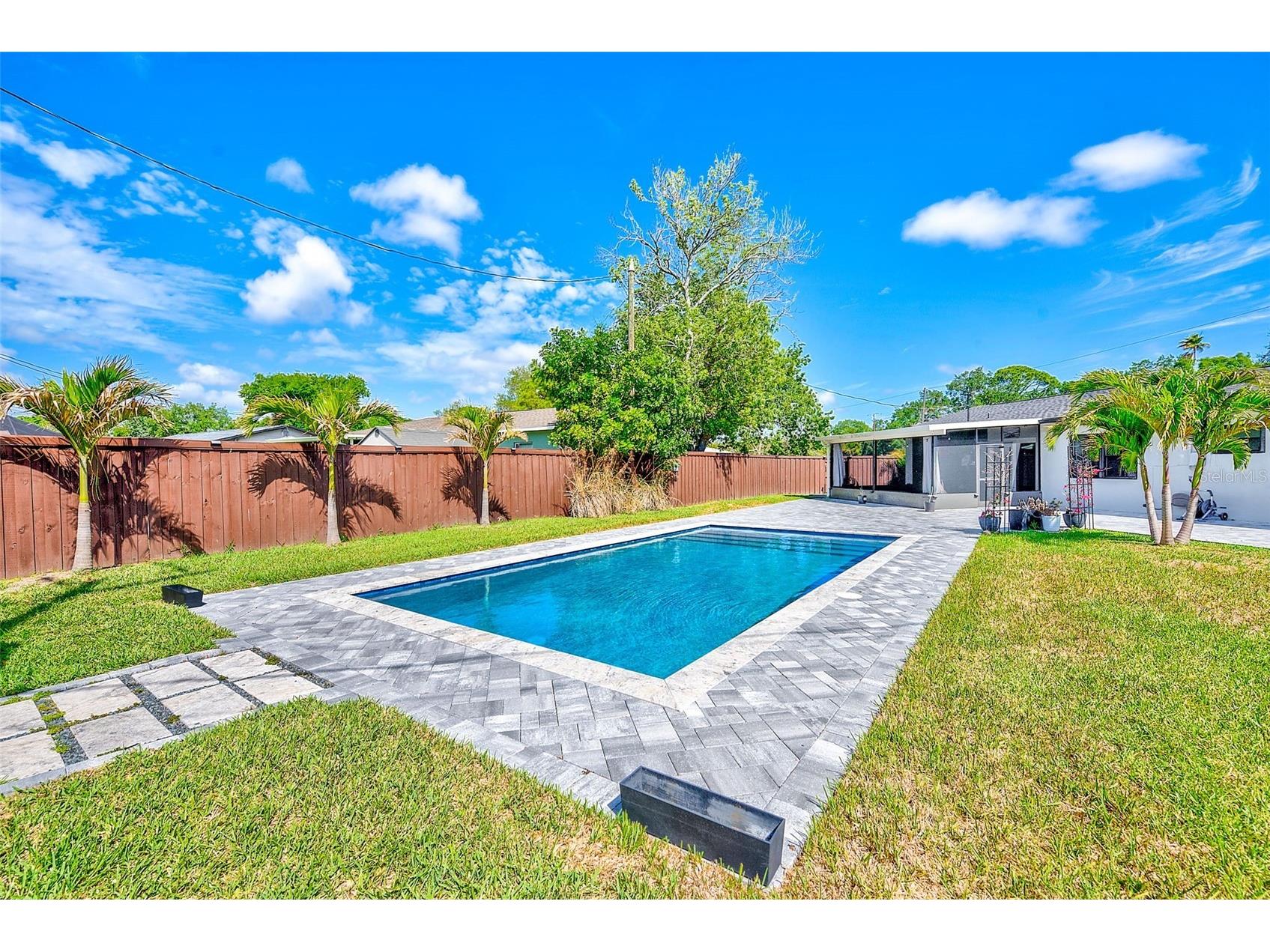 1026 Meadowlawn Drive N Saint Petersburg FL 33702 TB8492404 image32