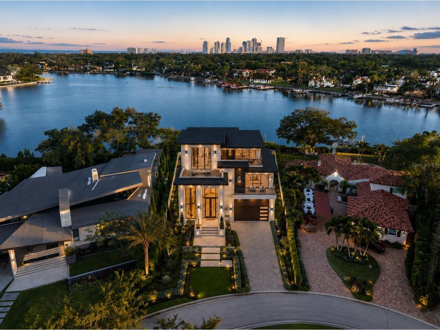 1026 Monterey Boulevard NE Saint Petersburg FL 33704 TB8508630 image16