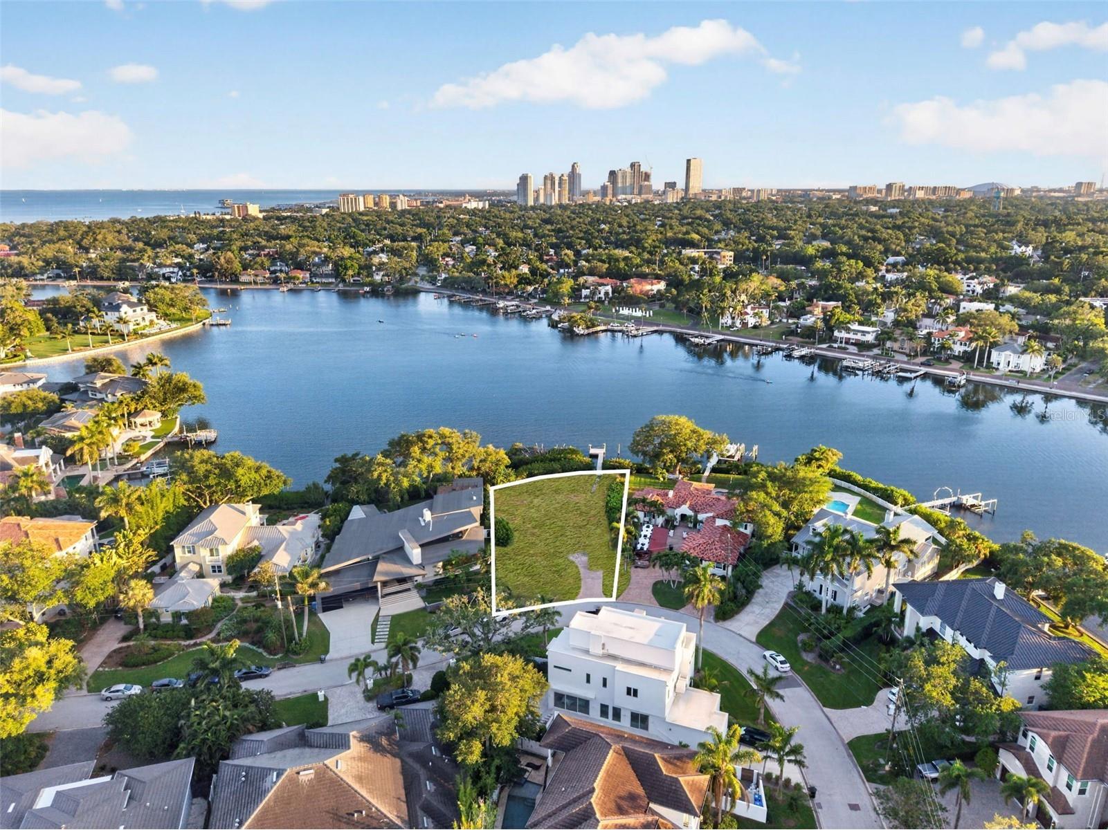 1026 Monterey Boulevard NE Saint Petersburg FL 33704 TB8508630 image4