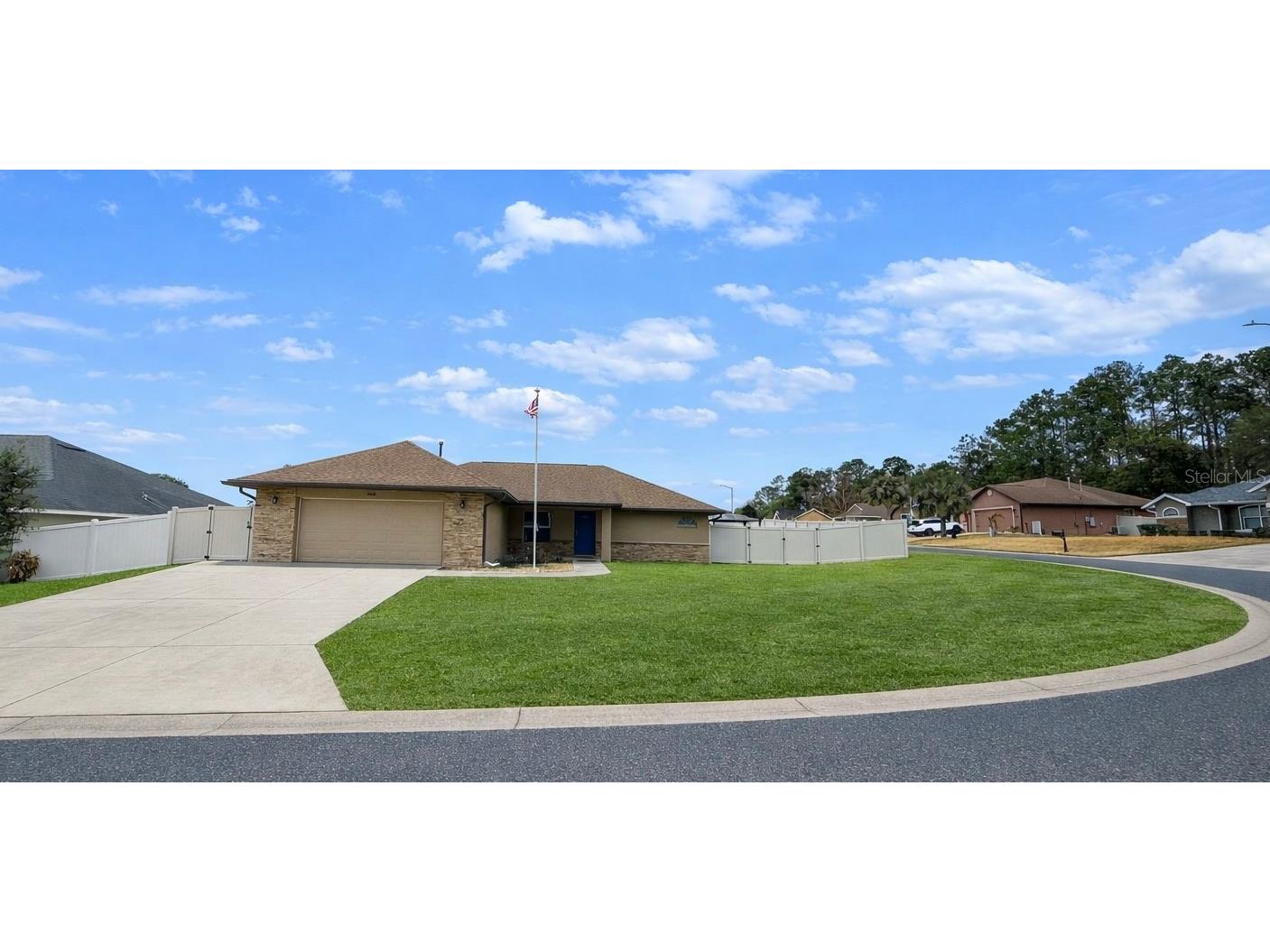 1026 SE 65th Circle Ocala FL 34472 OM718603 image1