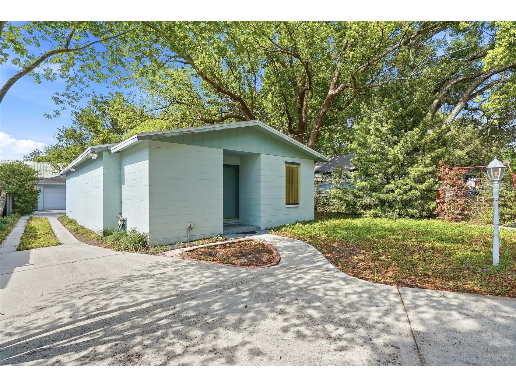 1026 W Rambla Street Tampa FL 33612 TB8506402 image1