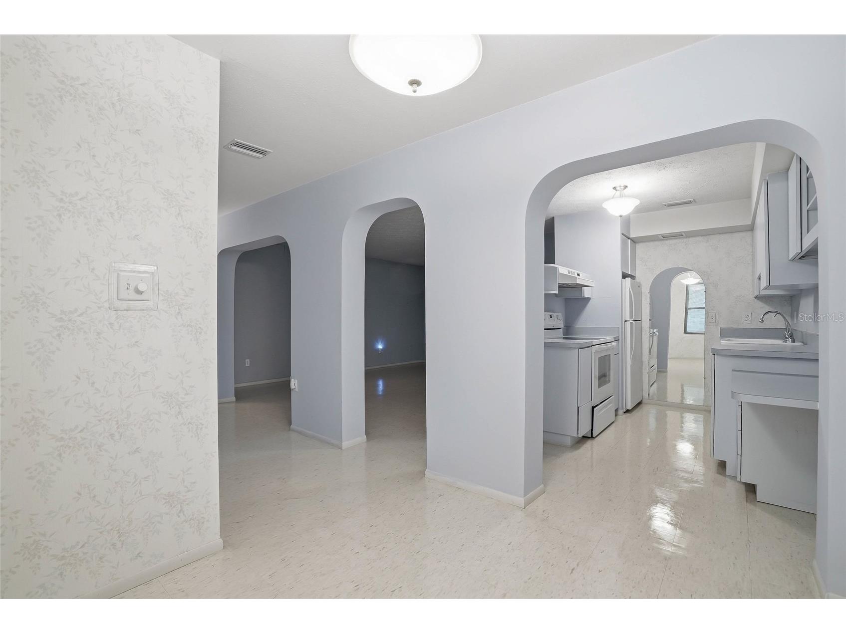 1026 W Rambla Street Tampa FL 33612 TB8506402 image22