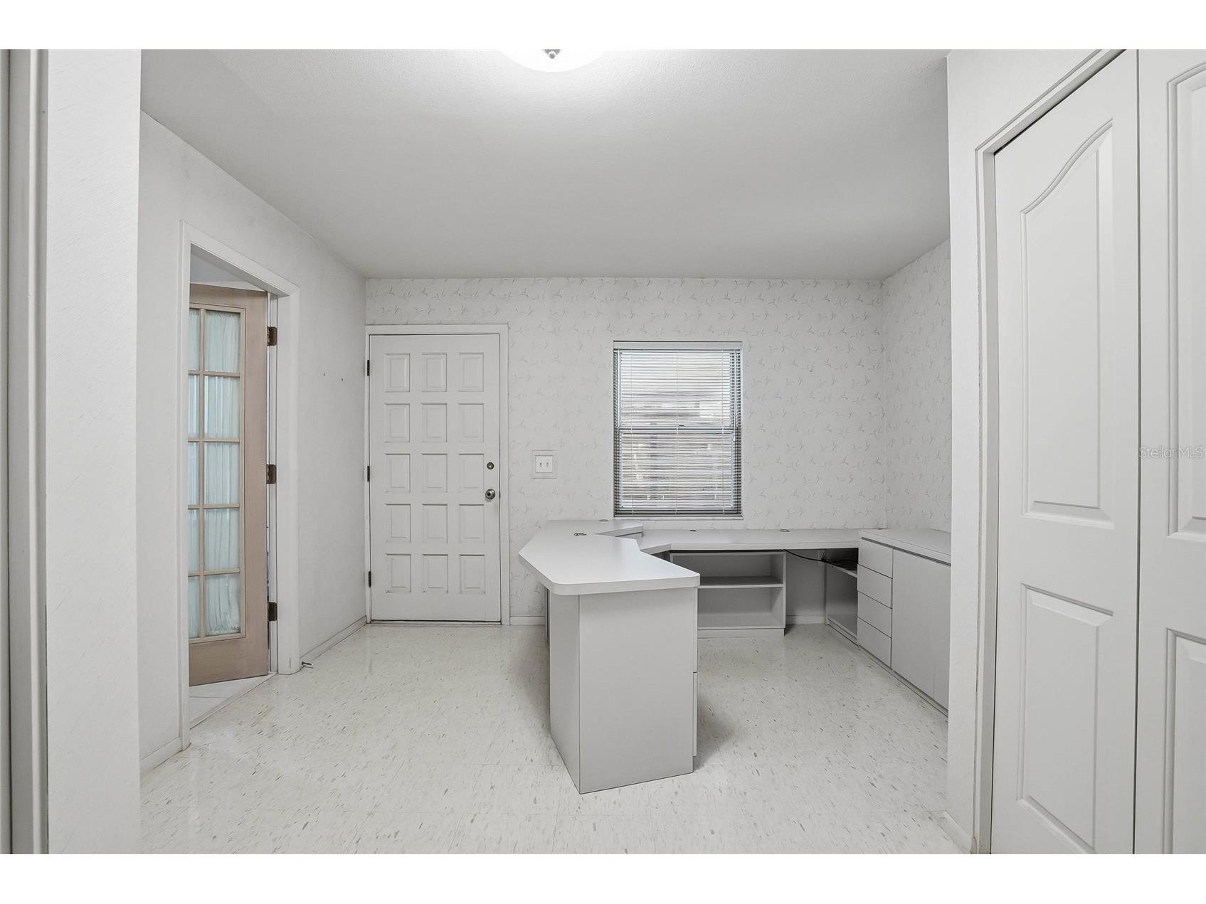 1026 W Rambla Street Tampa FL 33612 TB8506402 image5