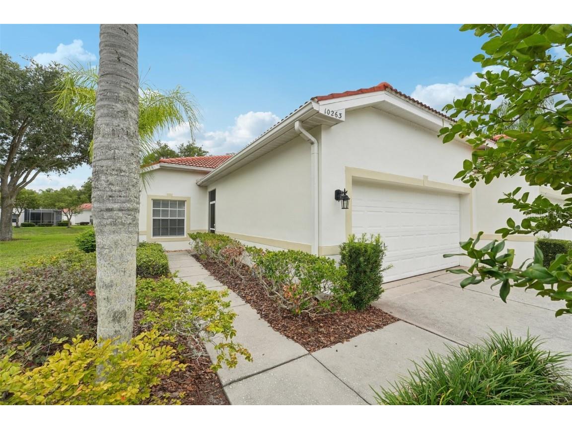 10263 Devonshire Lake Drive Tampa FL 33647 TB8389132 image1