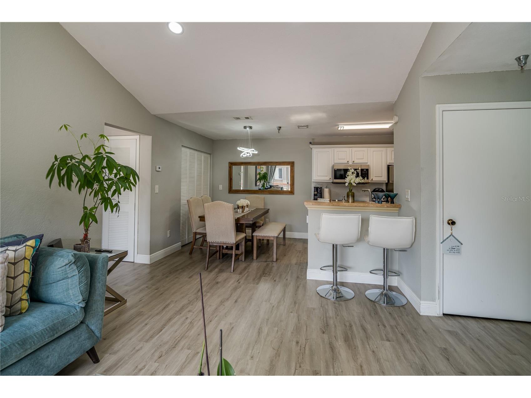 10263 Gandy Boulevard N #2106 Saint Petersburg FL 33702 A4688804 image6