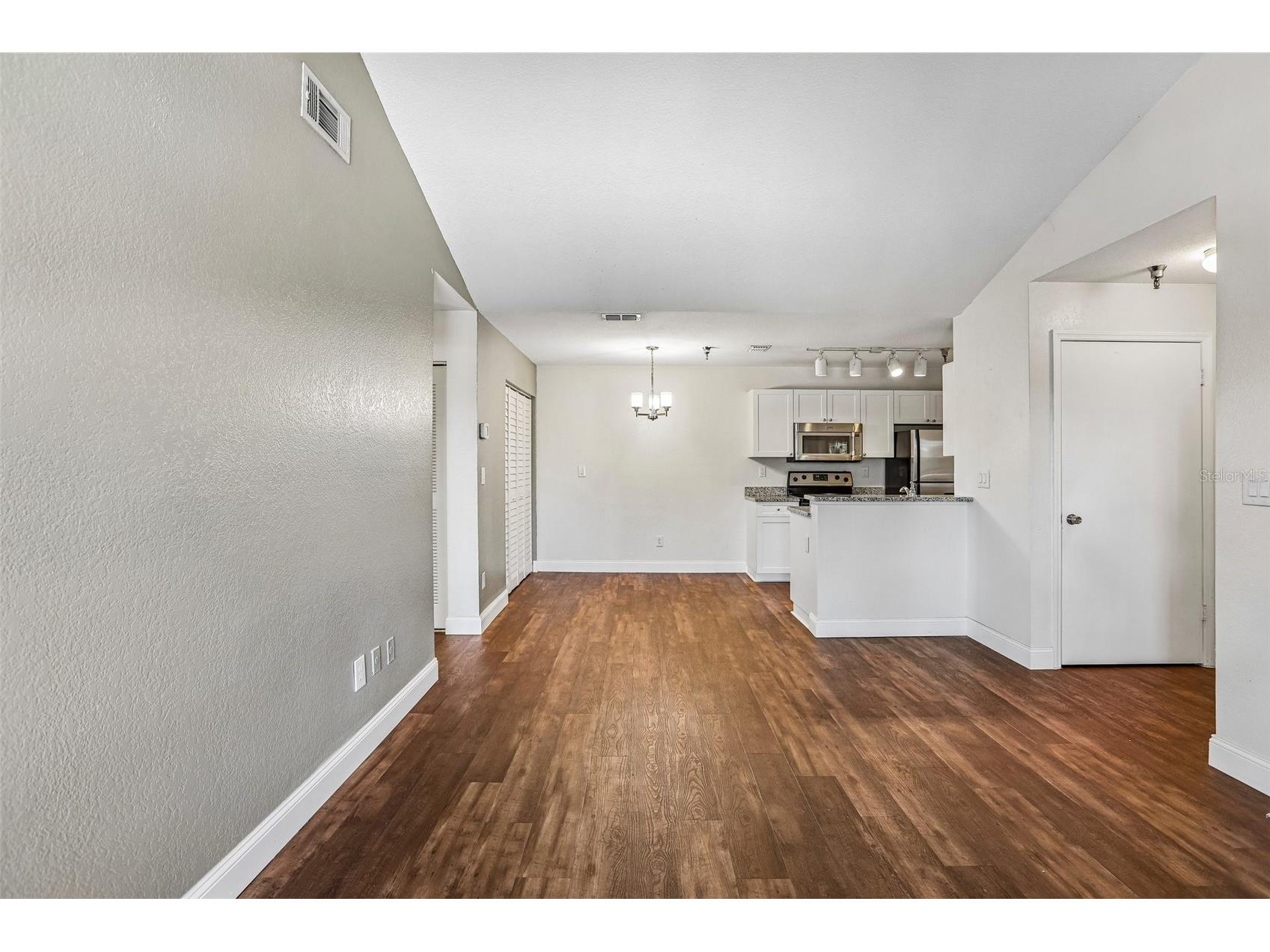 10263 Gandy Boulevard N #406 Saint Petersburg FL 33702 TB8521824 image4