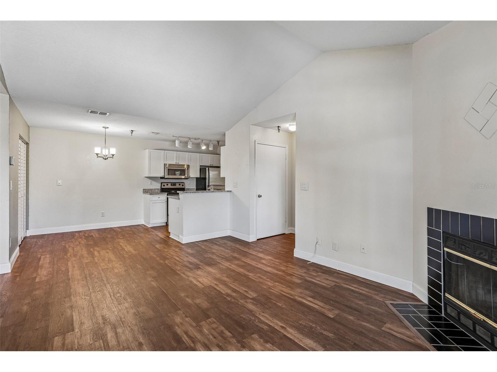 10263 Gandy Boulevard N #406 Saint Petersburg FL 33702 TB8521824 image5