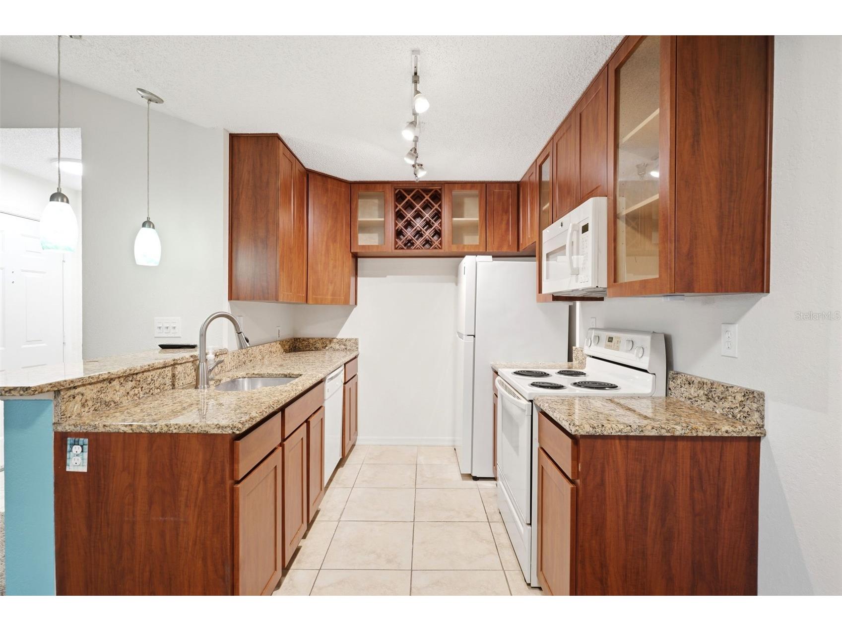 10263 Gandy Boulevard N #408 Saint Petersburg FL 33702 TB8523367 image10