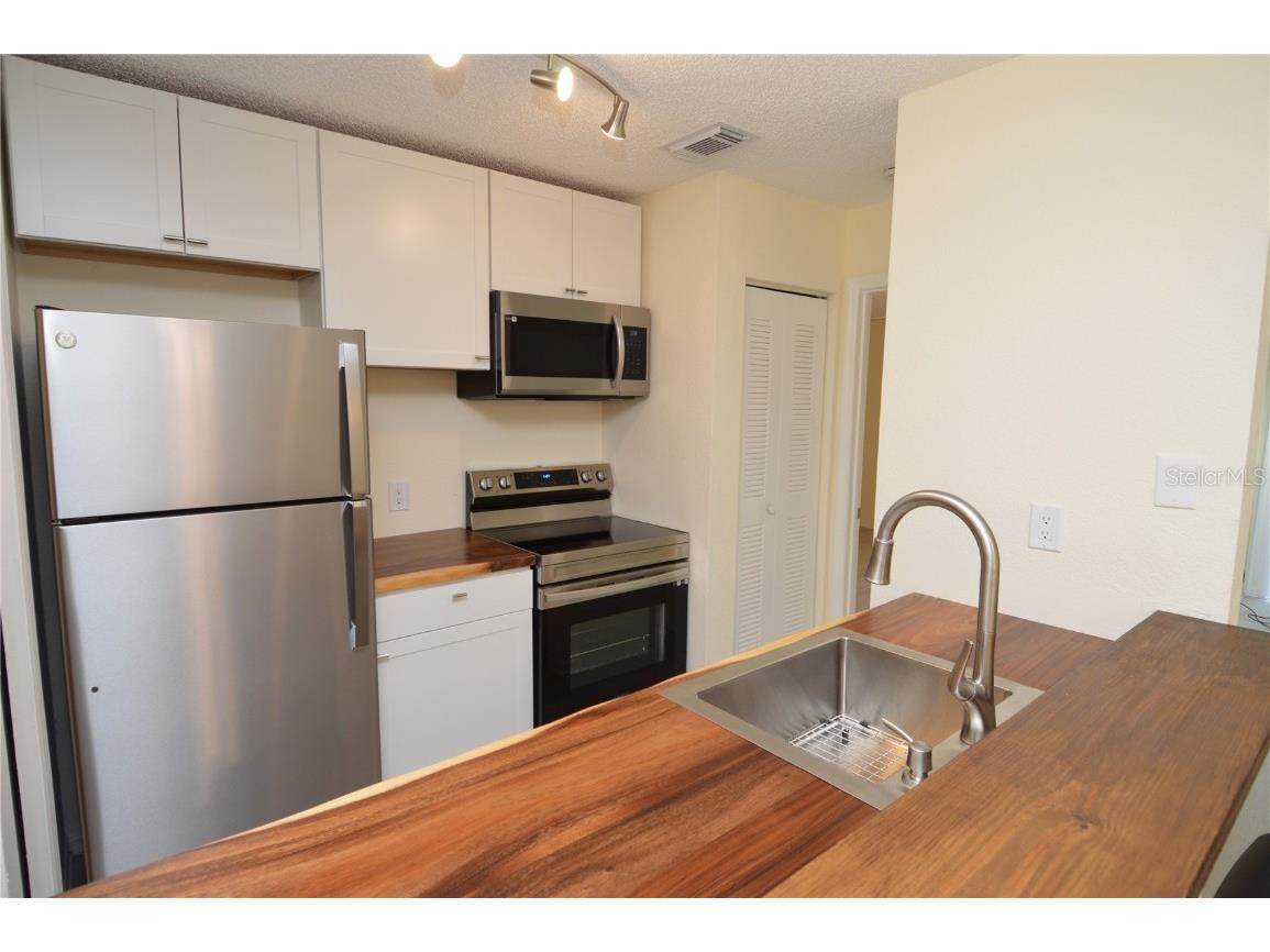 10263 Gandy Boulevard N #607 Saint Petersburg FL 33702 TB8446345 image5