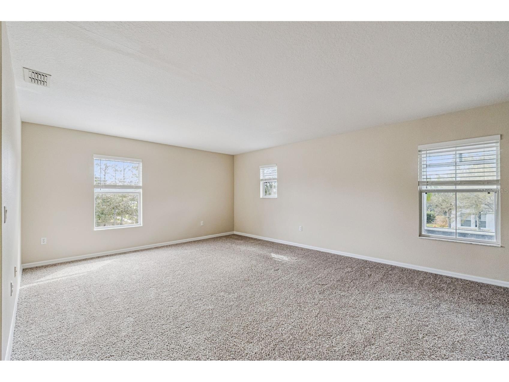 10263 Malpas Point Orlando FL 32832 O6387360 image13