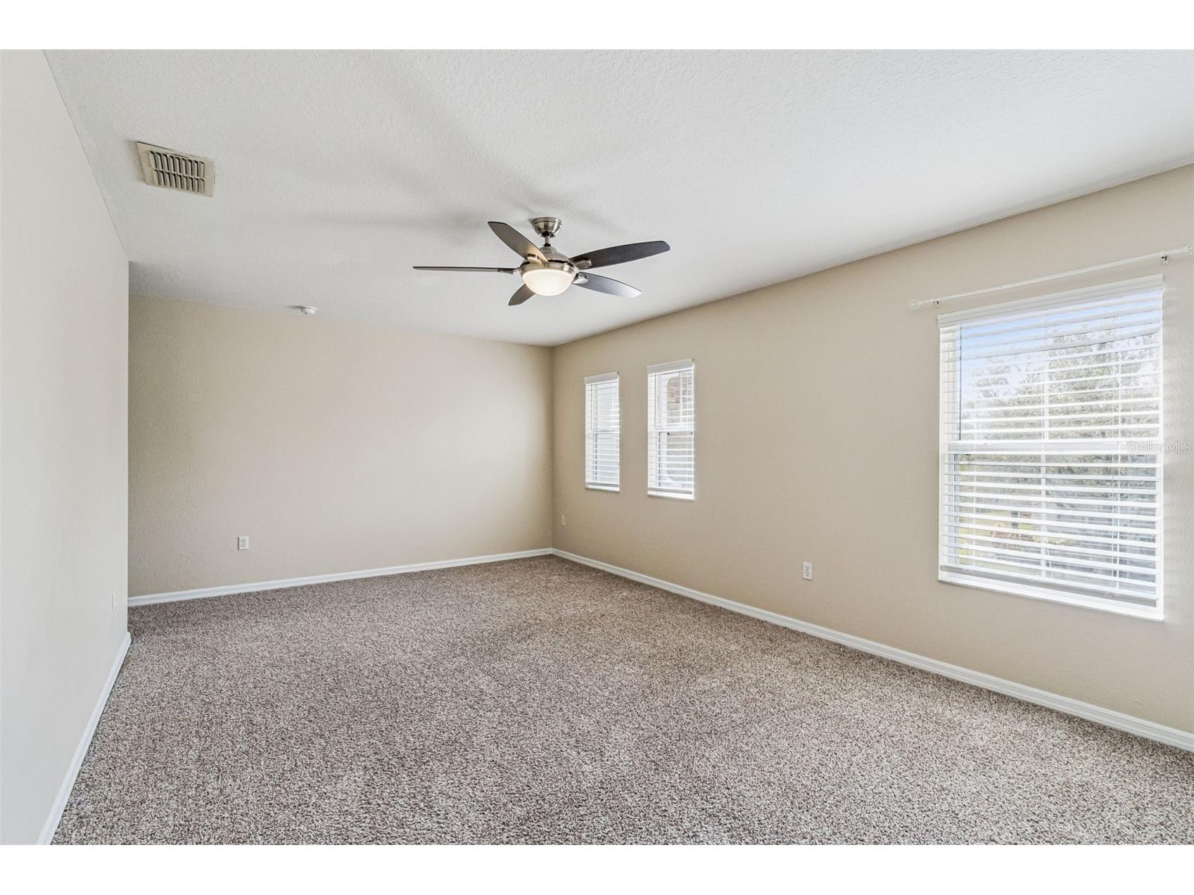 10263 Malpas Point Orlando FL 32832 O6387360 image15