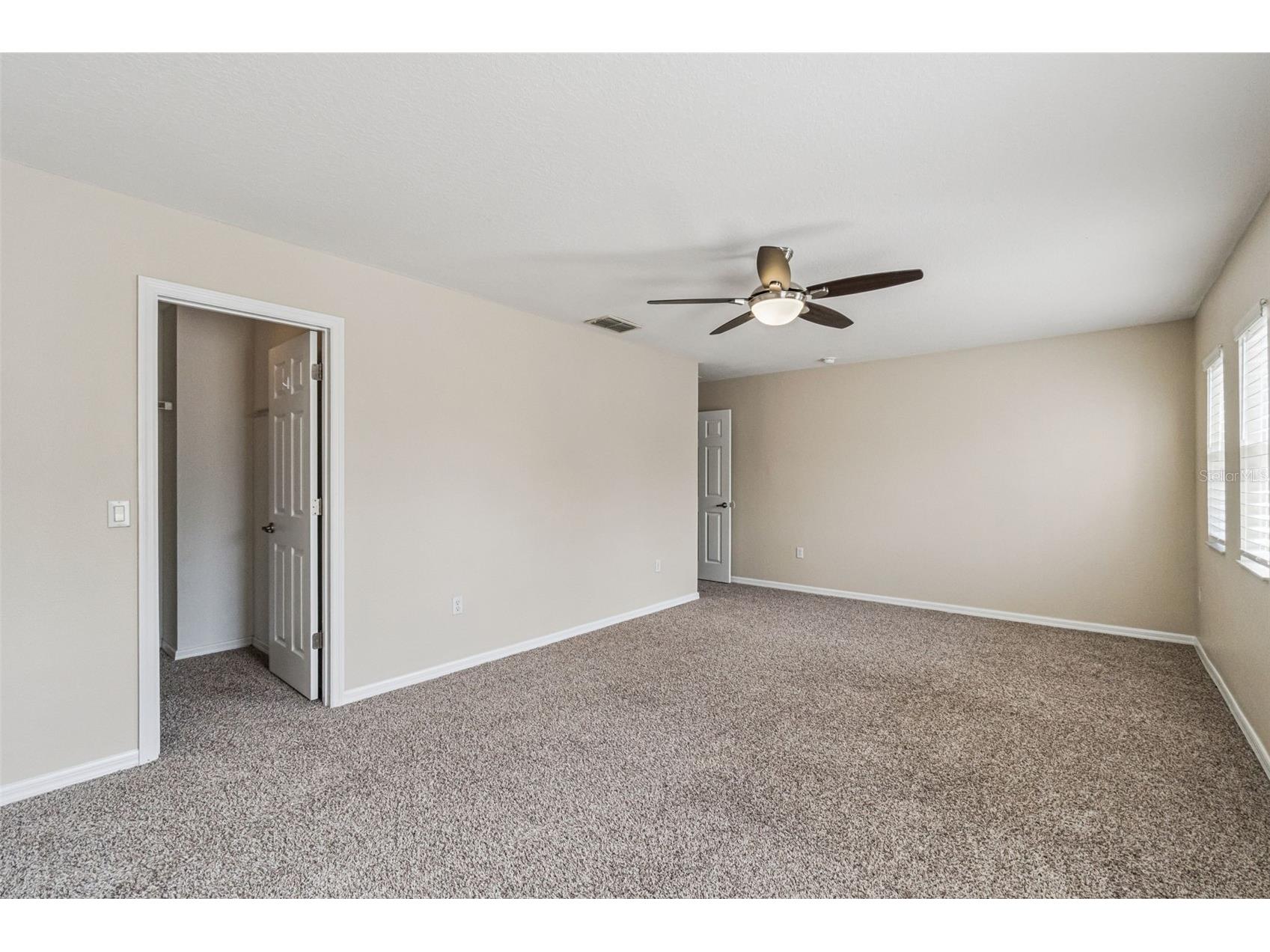 10263 Malpas Point Orlando FL 32832 O6387360 image16