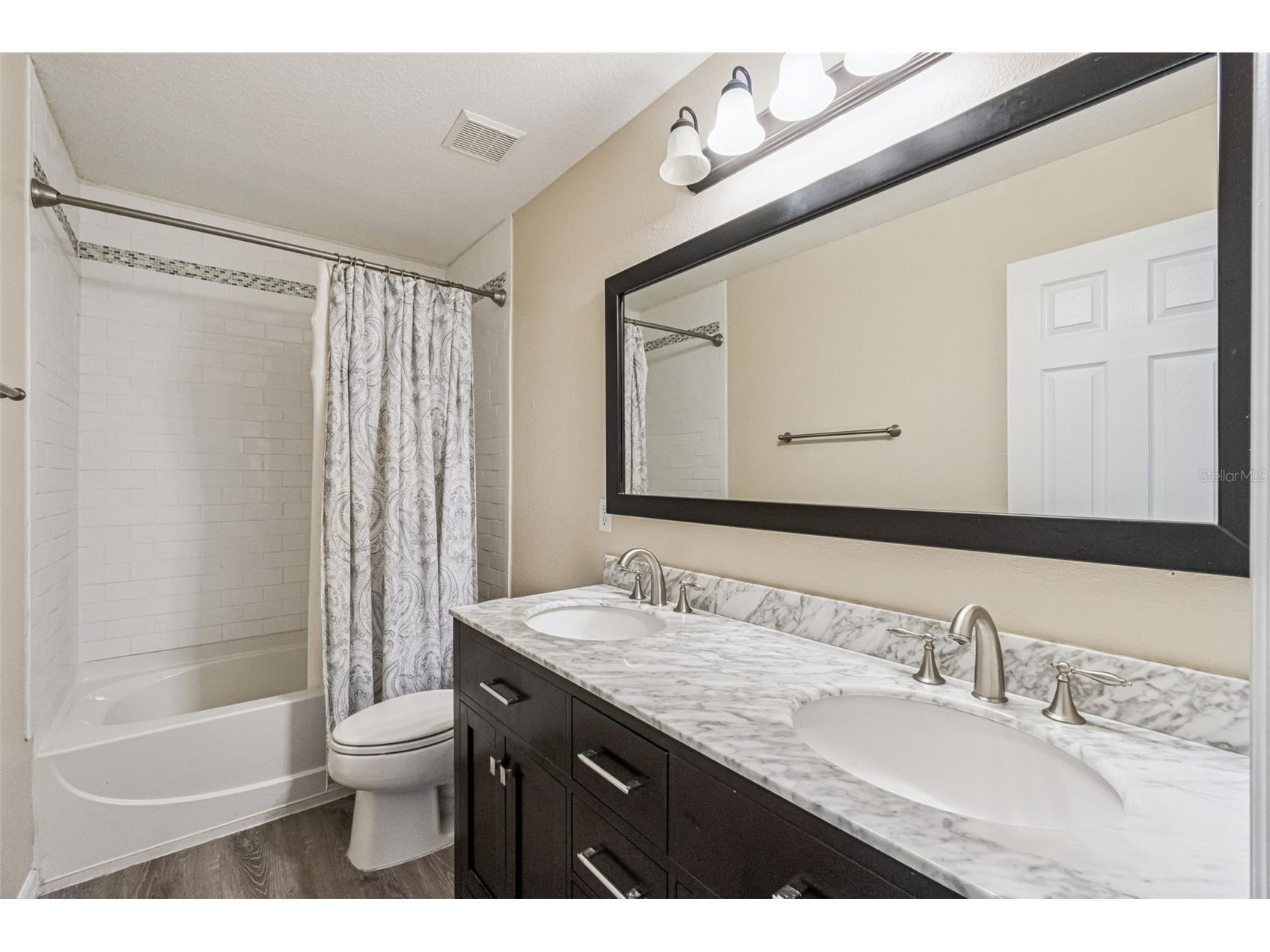 10263 Malpas Point Orlando FL 32832 O6387360 image23