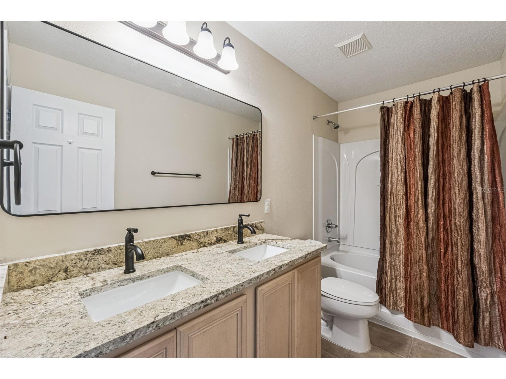 10263 Malpas Point Orlando FL 32832 O6387360 image25