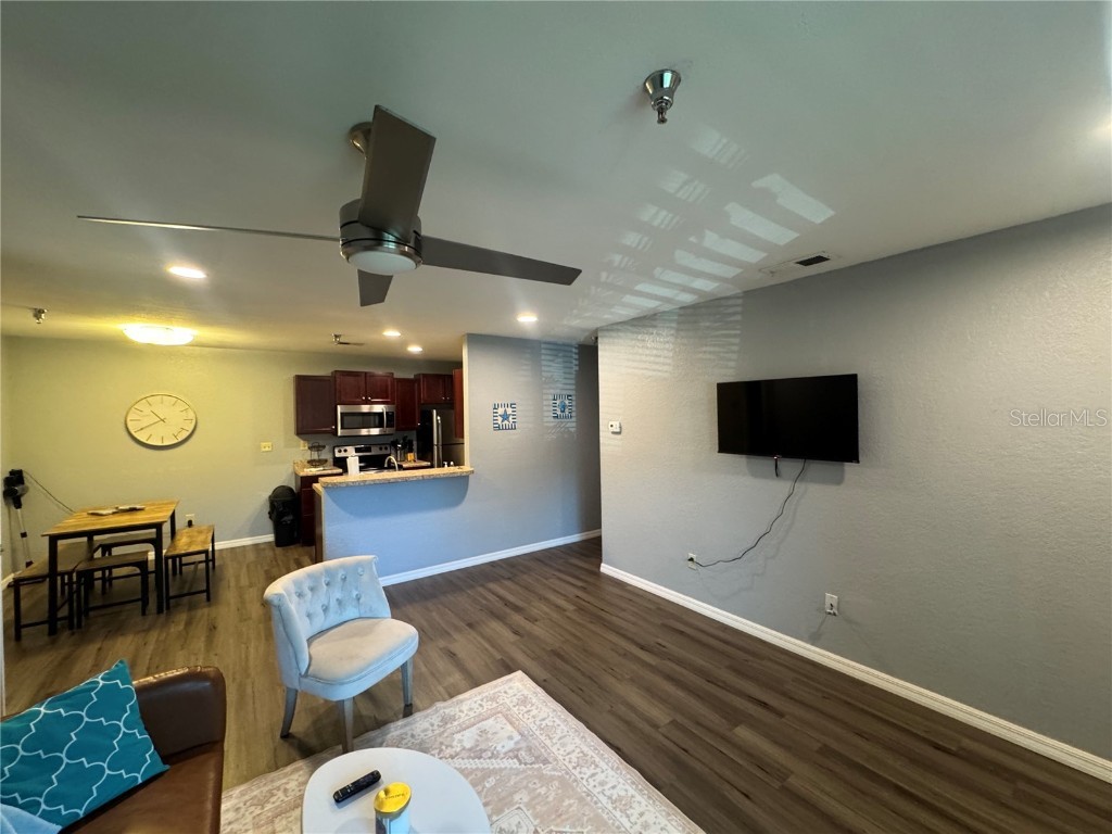 10265 Gandy Boulevard N #1001 Saint Petersburg FL 33702 TB8444966 image10